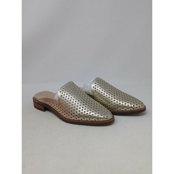 AEROSOLES Shoes - Aerosoles Women's Gold Easy Coast Flat Shoes Size 6 US